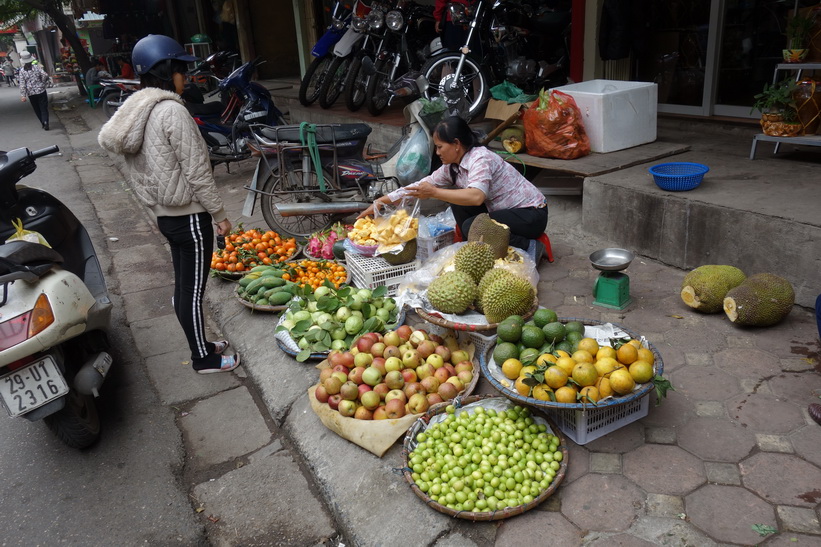 Fruktförsäljare i centrala Hanoi.