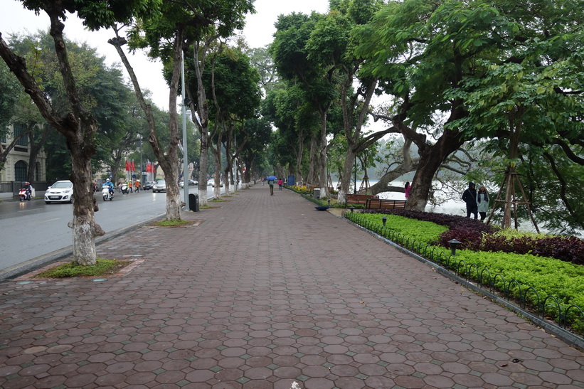 Promenaden runt Hoan Kiem-sjön, Hanoi.