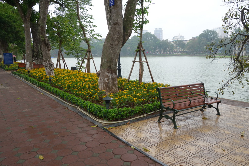 Promenaden runt Hoan Kiem-sjön, Hanoi.