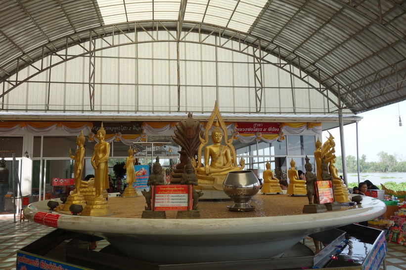 Wat Saman Rattanaram, Chachoengsao.