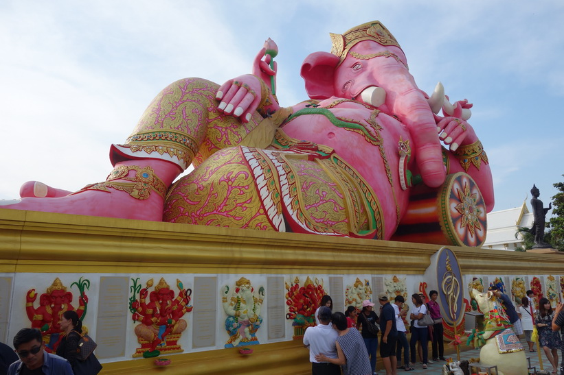 Världens största liggande Ganesh, Wat Saman Rattanaram, Chachoengsao.