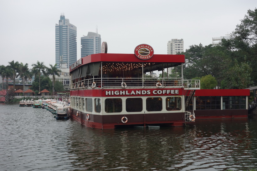 Highlands Coffee vid Trúc Bạch-sjön, Hanoi.