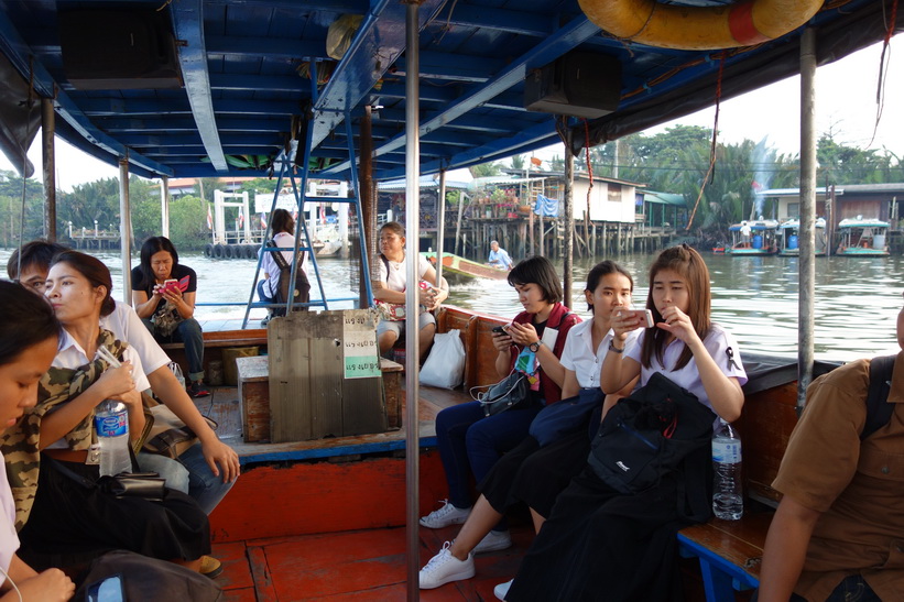 På väg tillbaka till Khlong Toey-piren, Bangkok.