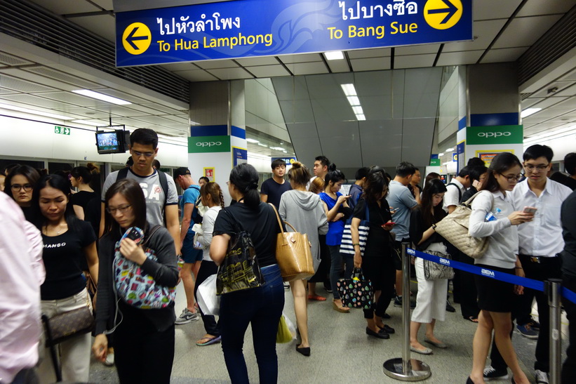 MRT-station Sukhumvit, Bangkok.