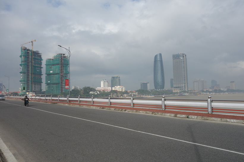 Hàn River Bridge, Da Nang.