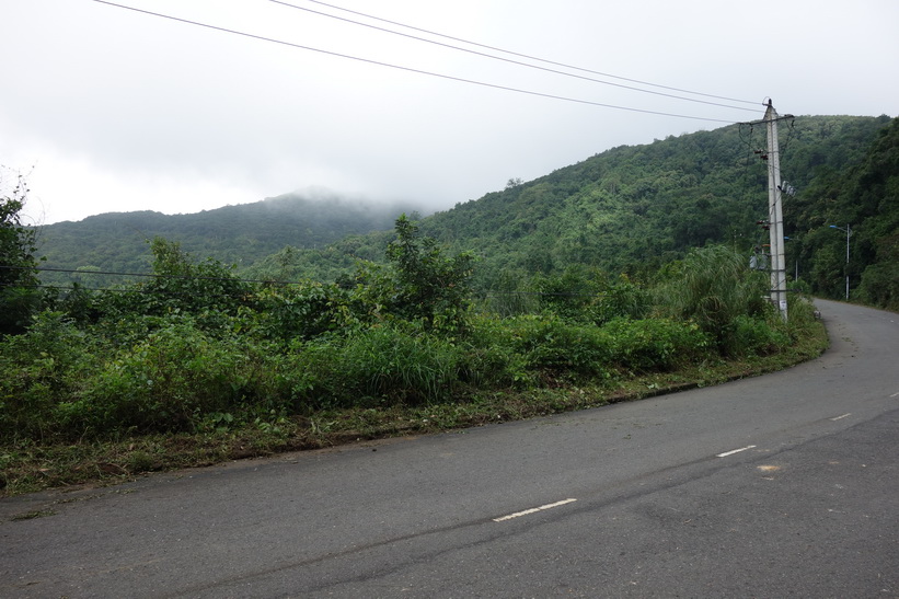 Utsikten längs vägen upp till Son Tra Mountain (Monkey Mountain), Da Nang.