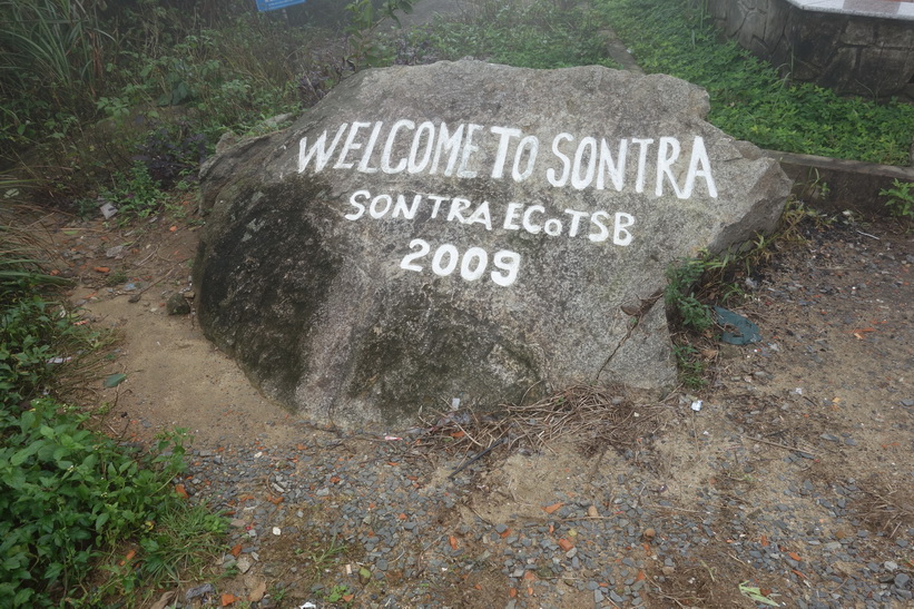 På toppen av Son Tra Mountain (Monkey Mountain), Da Nang.