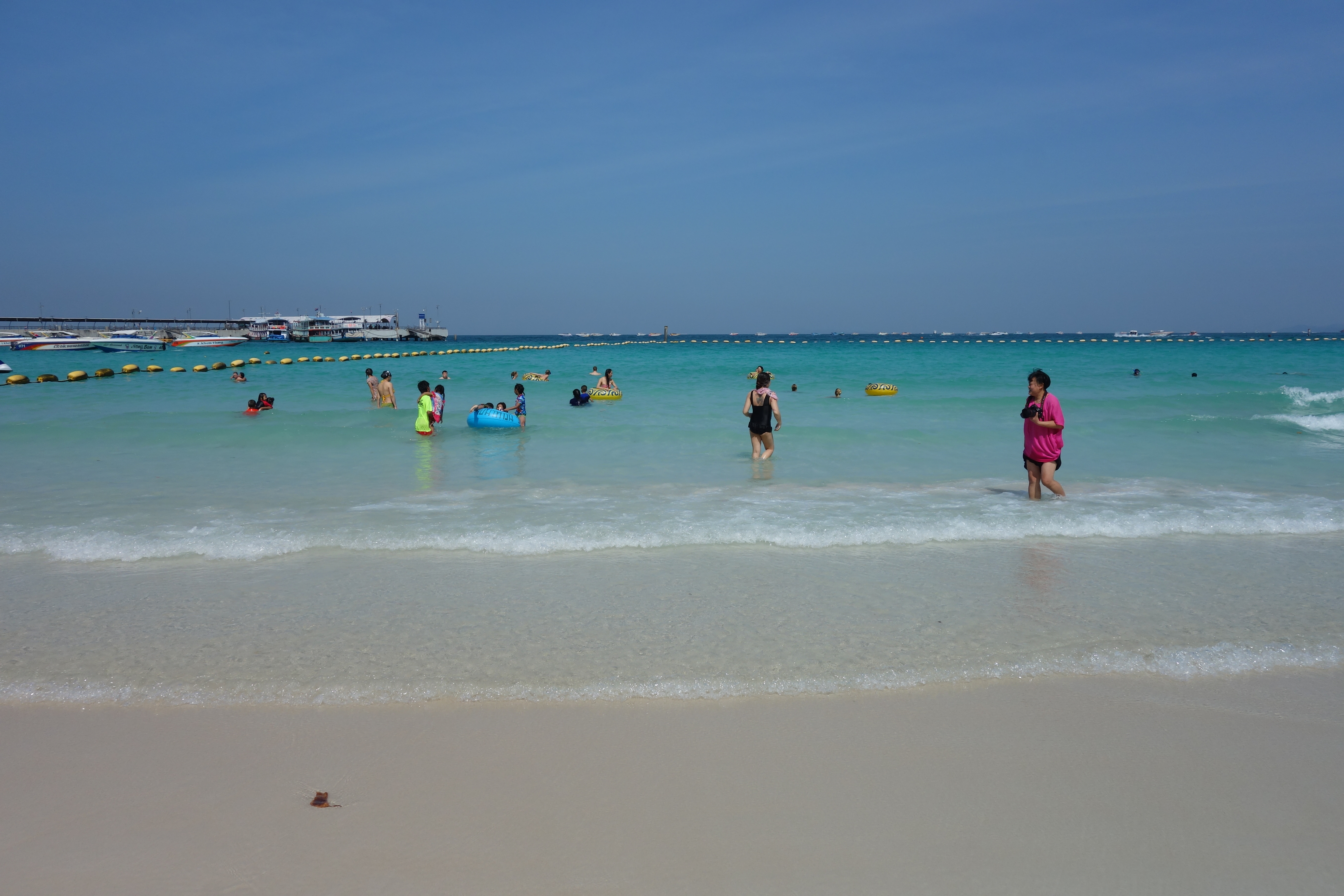 Tawaen Beach, Koh Larn.