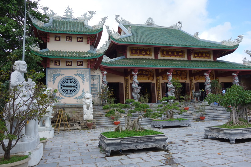 Chùa Ling Ung – Bãi Bụt-templet, Da Nang.
