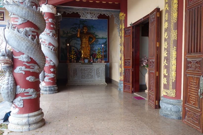 Chùa Ling Ung – Bãi Bụt-templet, Da Nang.