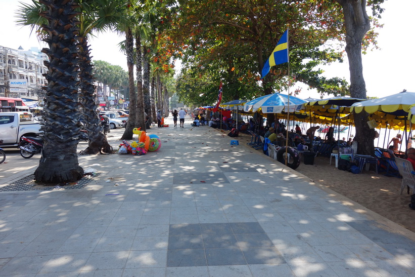 Promenaden längs Jomtien Beach, Pattaya.